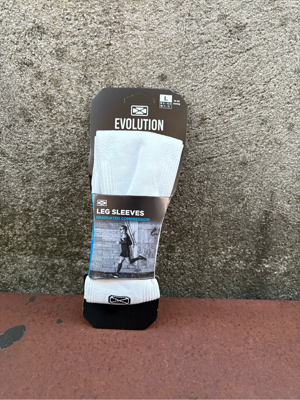 Calif Leg Sleeves Unisex Graduated Compression M 9-10.5 W 11-13 Comp 15-20mmHg.
